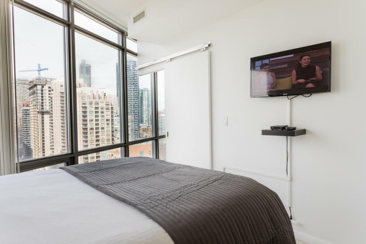 Altitude Suites Bay Street - Holiday Bonus - Free Parking Toronto Exterior foto