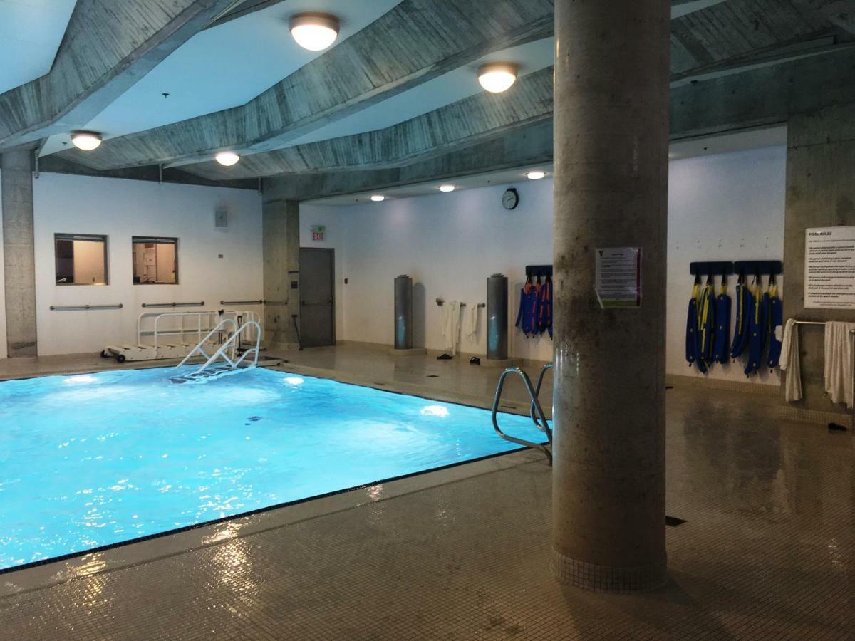 Altitude Suites Bay Street - Holiday Bonus - Free Parking Toronto Exterior foto