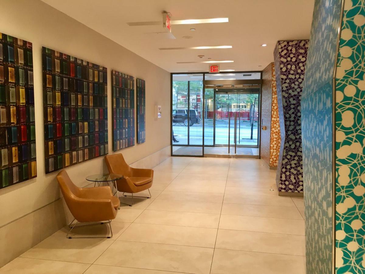 Altitude Suites Bay Street - Holiday Bonus - Free Parking Toronto Exterior foto